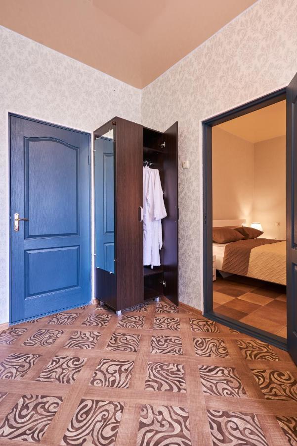 Хостел Perron Charkiw Exterior foto