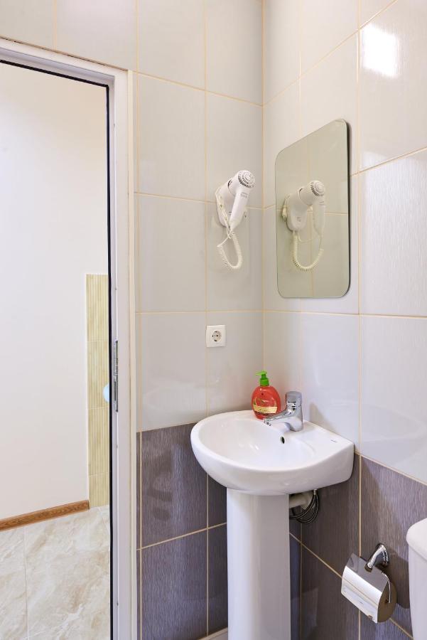 Хостел Perron Charkiw Exterior foto